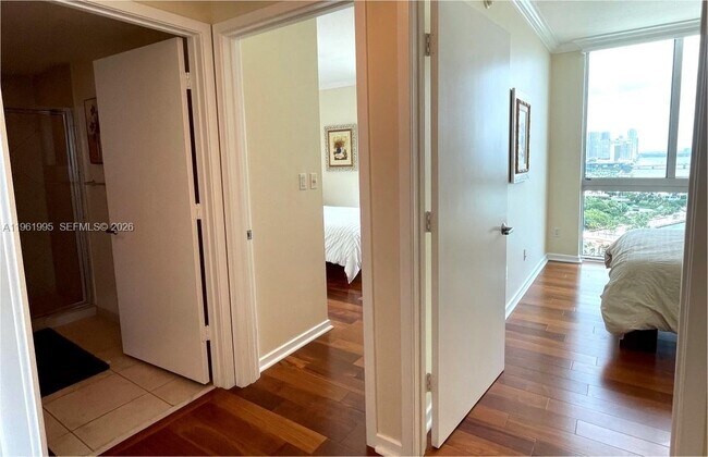 Building Photo - 335 S Biscayne Blvd