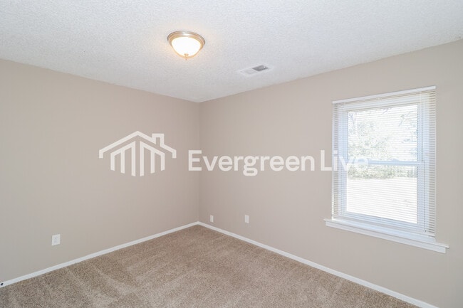 Building Photo - 3434 Hallshire Dr