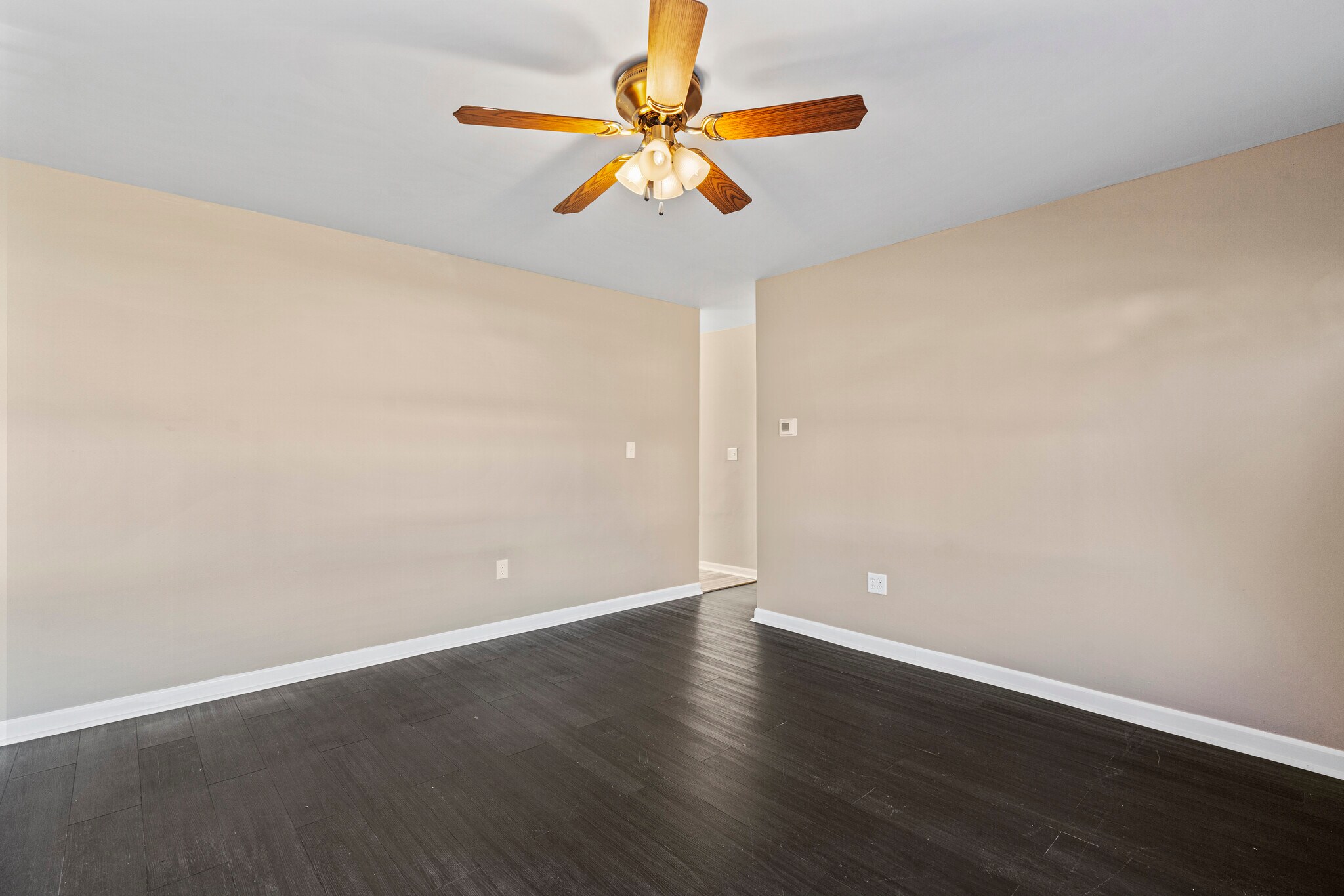 Building Photo - 3465 Alamosa Dr