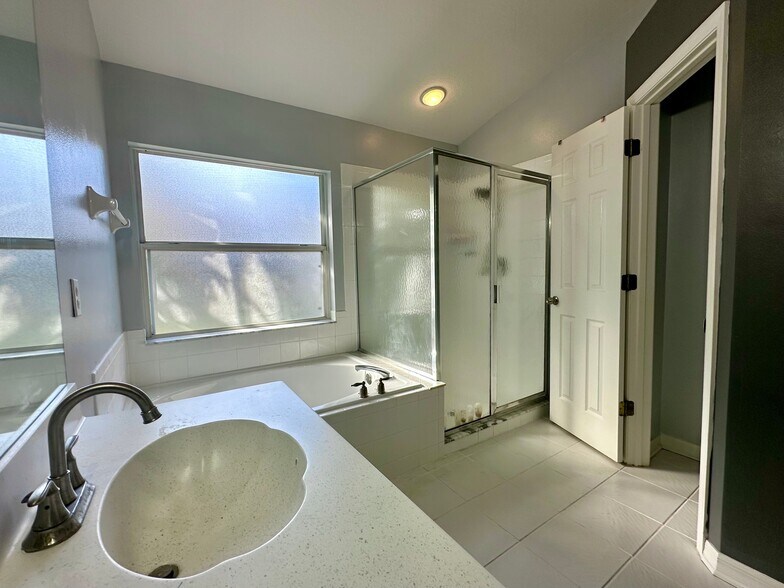 Building Photo - 10209 Rivers Trail Dr