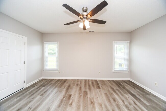 Building Photo - 4997 Woodberry Cove S