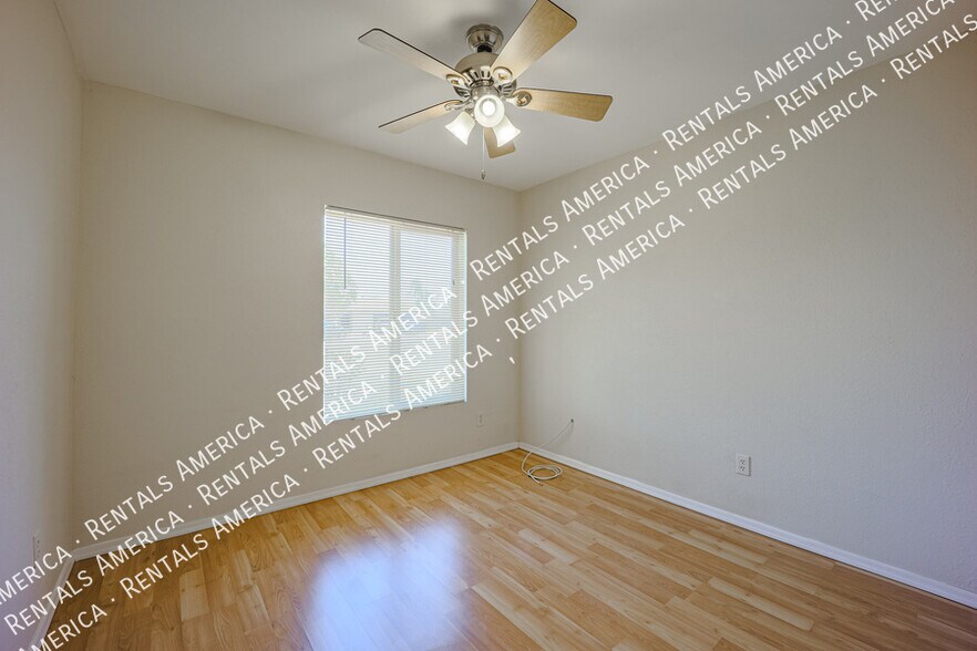Building Photo - 4006 S McKemy St
