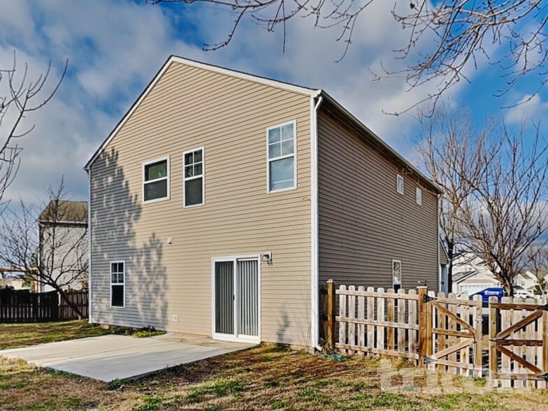 Building Photo - 4505 Arcaro Dr