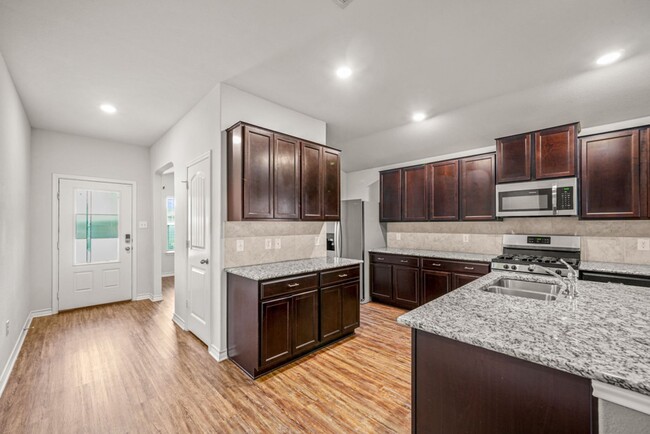 Building Photo - First time rental!