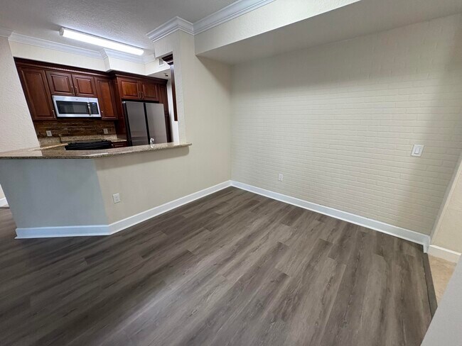 Building Photo - 4201 Renaissance Way