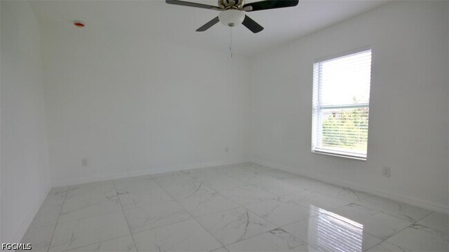 Building Photo - 3433 Jeffcott St