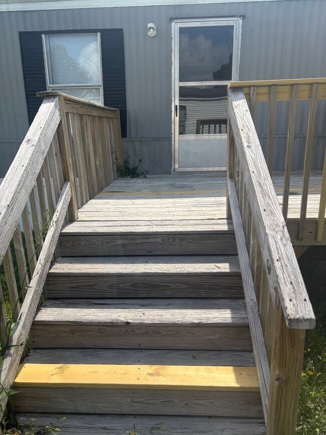 Building Photo - Braswell Mobile Home Park