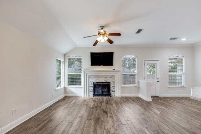 Building Photo - 130 S Veranda Ridge Dr