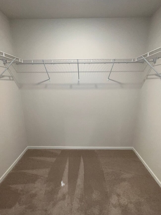 Building Photo - LIKE NEW Spacious 2 Story Home on Corner L...