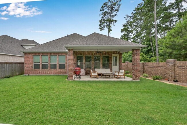 Building Photo - 4205 Grand Oaks Wind