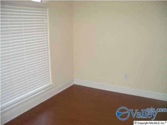 Building Photo - 203 Bremerton Dr SW