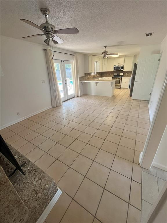 Building Photo - 500 Rivera Dr