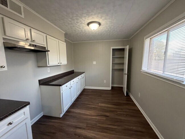 Building Photo - Welcome to your new home in Southaven, MS! HALF OFF FIRST MONTH RENT!!