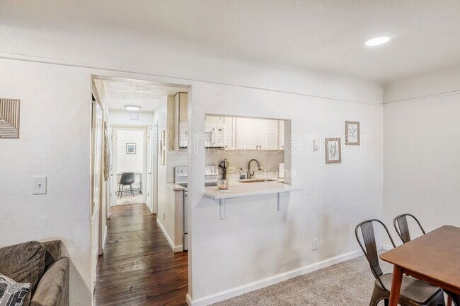 Building Photo - 1456 Ivy St