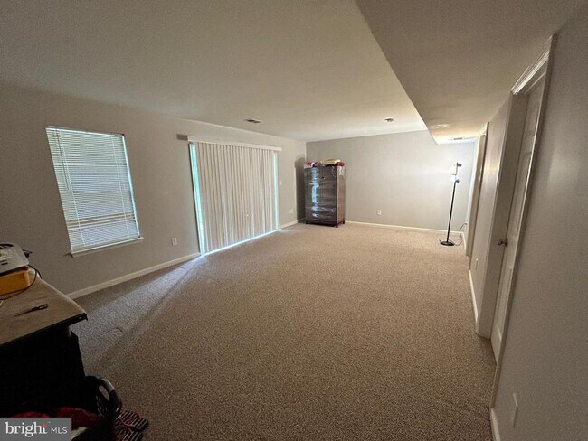 Building Photo - 406 Jacobsen Drive
