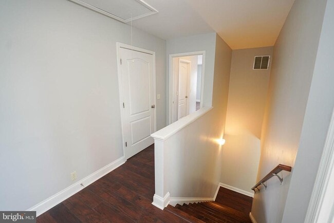 Building Photo - 1455 Hidden Meadow Ln