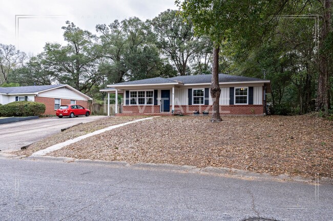 Building Photo - Desirable 3 Bed 1 Bath Ranch Style Home in Parkview Estates