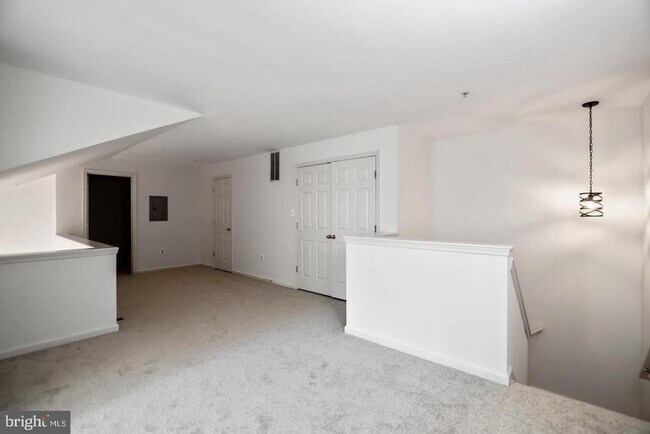 Building Photo - 131 Timberbrook Ln