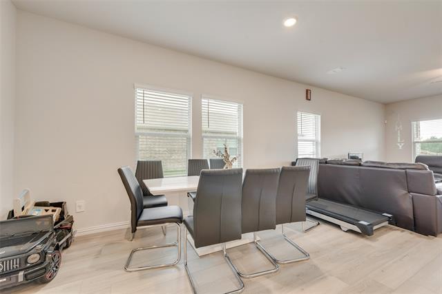 Building Photo - 808 Seagram Trl
