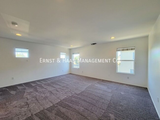 Building Photo - 17528 Yellowwood Way