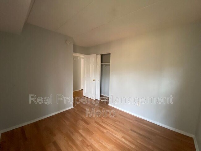 Building Photo - 5657 Harpers Farm Rd