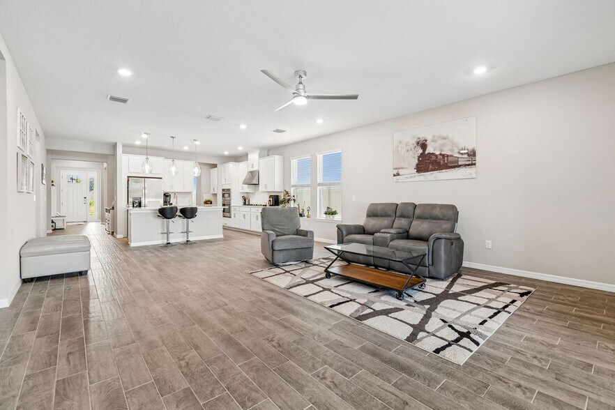 Building Photo - 10569 Tranquil Mdw Lp