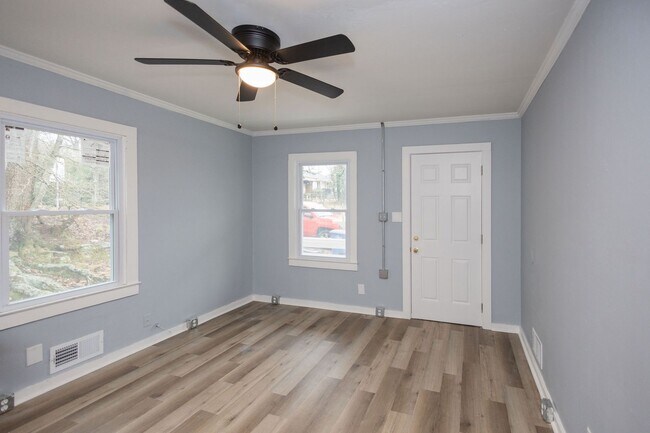 Building Photo - 3 Bedroom Home for Rent in Griffin, GA – $1,500/mo | 2 Bathrooms