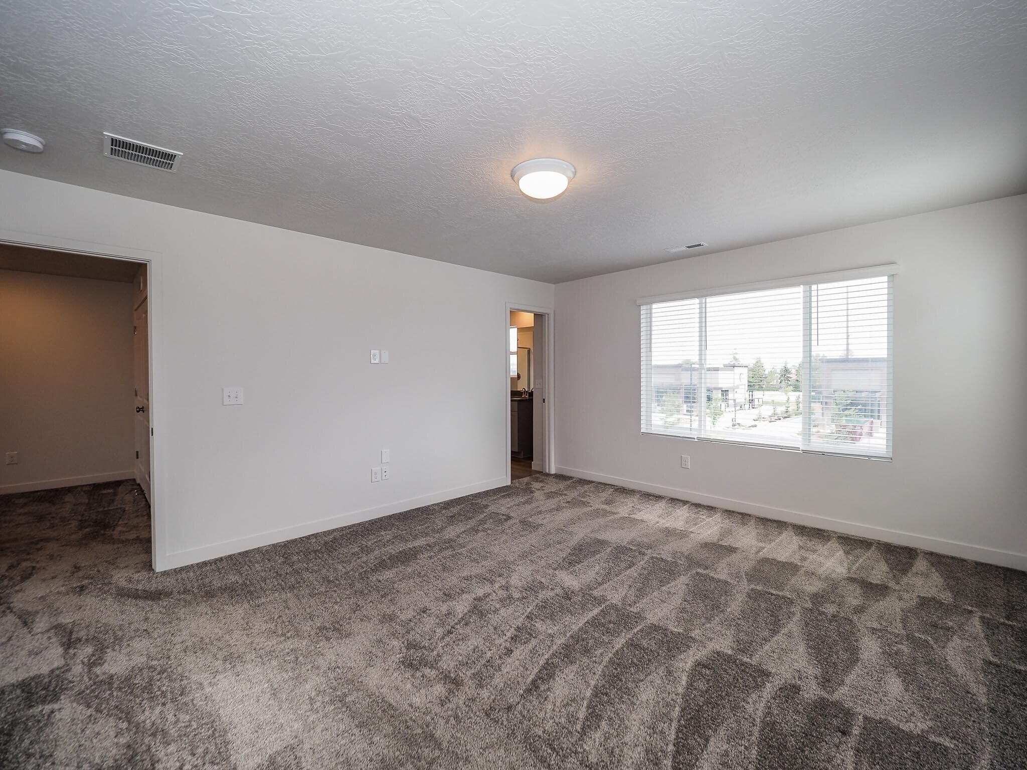 Building Photo - 1578 W Sparta Way