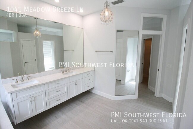 Building Photo - 1041 Meadow Breeze Ln