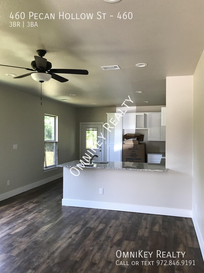 Building Photo - 460 Pecan Hollow St