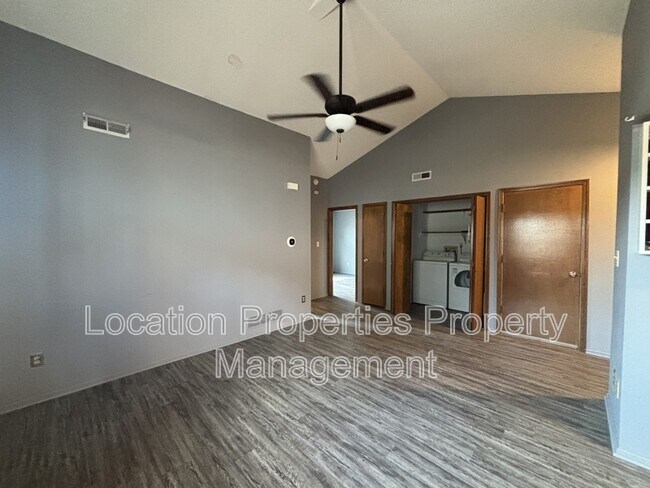 Building Photo - 3822 Westland Pl