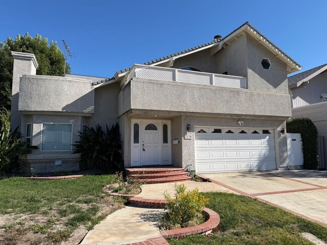 Building Photo - 4 bed, 3 bath cul-de-sac home!