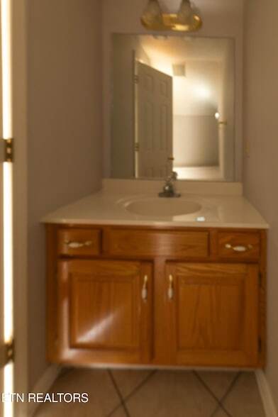 Building Photo - 203 Sweetgum Ln