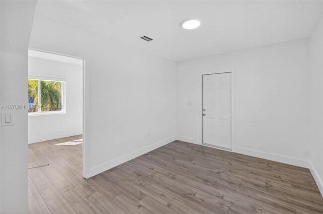 Building Photo - 1801 SW 5th St