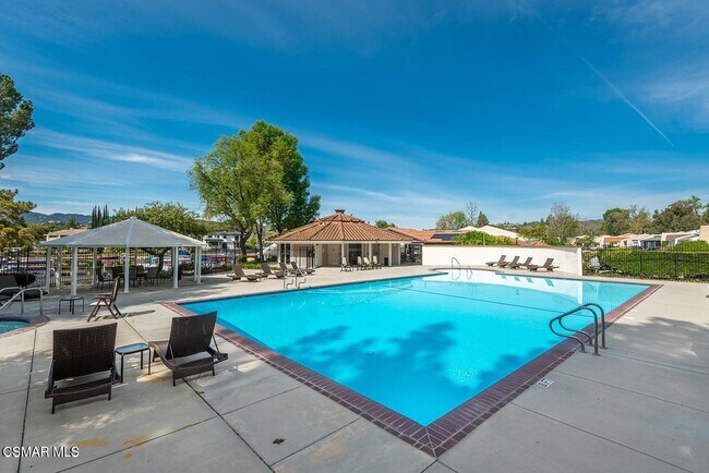 Building Photo - 2585 Northshore Ln