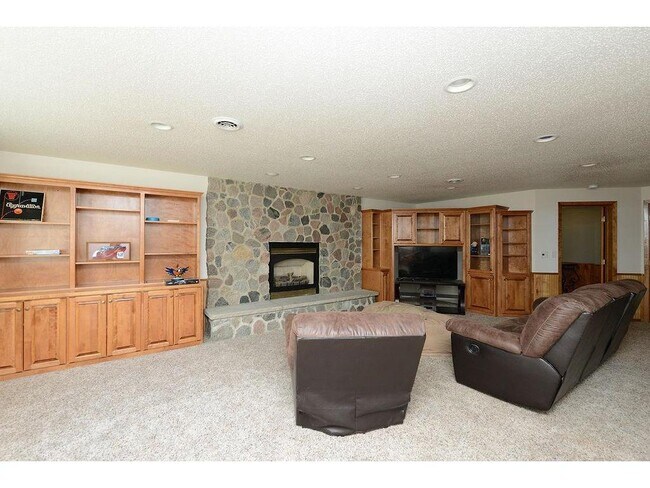 Building Photo - 3516 Westmoor Cir