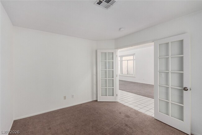 Building Photo - 2412 Shady Vista Dr