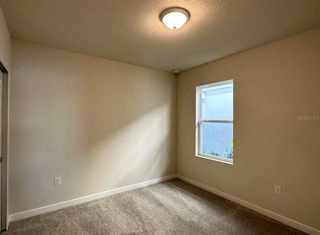 Building Photo - 5322 Royal Point Ave