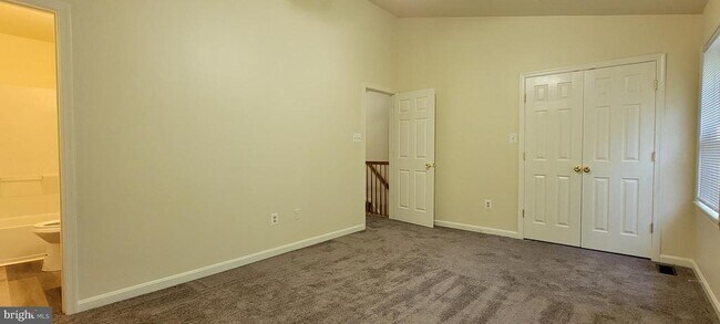 Building Photo - 601 Primus Ct