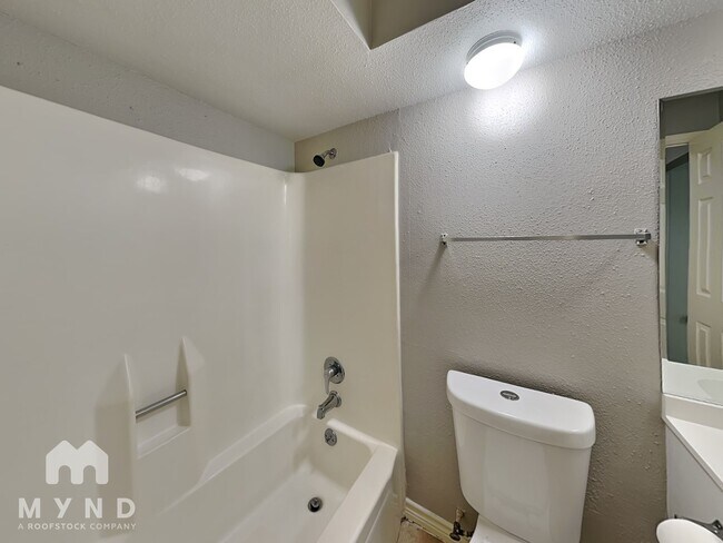 Building Photo - 12615 Enchanted Path Dr
