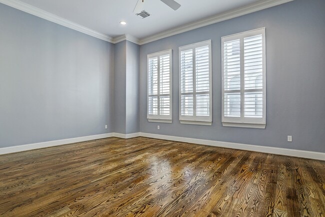 Building Photo - 1539 Haddon St