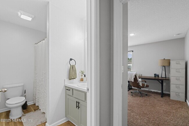 Building Photo - 852 Capitol Pkwy