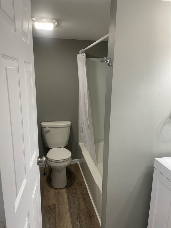 Building Photo - 900 11th St