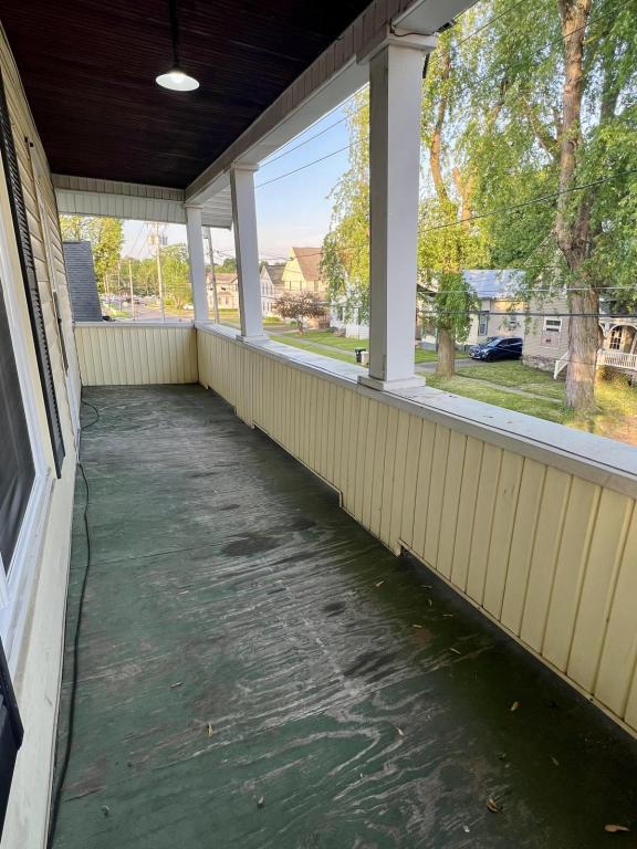 Building Photo - 301 Folts St