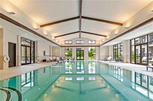 Building Photo - 120 Old Post Rd