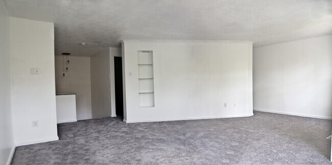 Building Photo - Demetrias Place