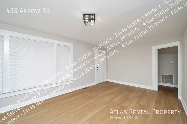 Building Photo - 433 Arrow Rd