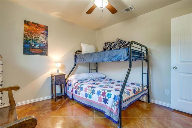 Building Photo - 3915 Laramie Trail