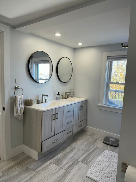 Building Photo - 13 Atlantic Ave