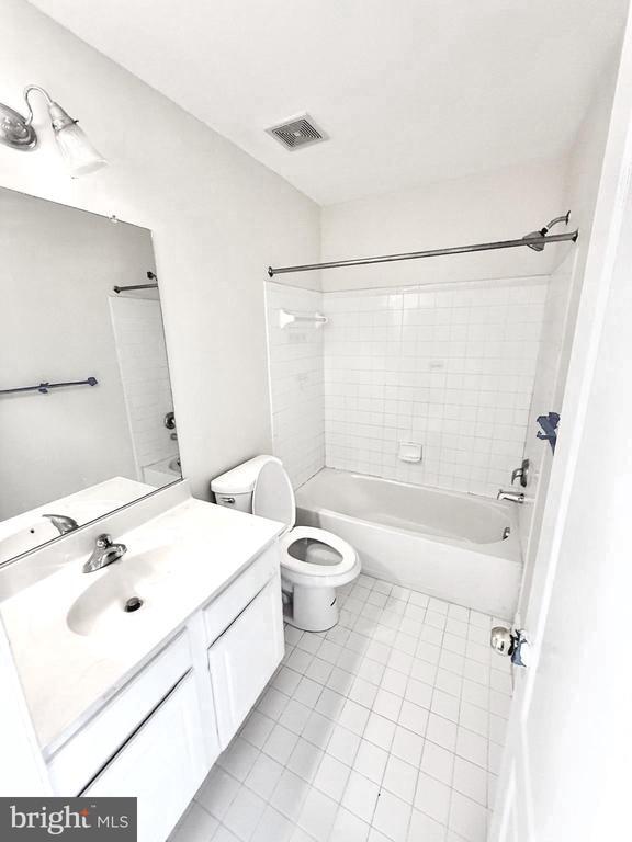 Building Photo - 16579 Bramblewood Ln